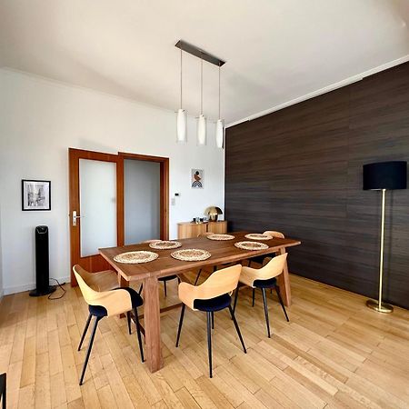 Bellevue - Grand Appartement Pour 5 Sur Les Quais De La Meuse เลียจ ภายนอก รูปภาพ