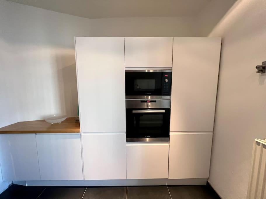 Bellevue - Grand Appartement Pour 5 Sur Les Quais De La Meuse เลียจ ภายนอก รูปภาพ