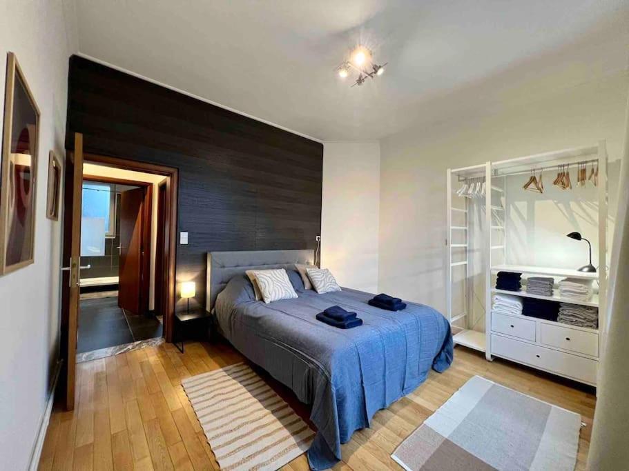 Bellevue - Grand Appartement Pour 5 Sur Les Quais De La Meuse เลียจ ภายนอก รูปภาพ